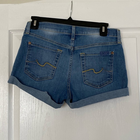 ✨BOGO FREE✨ 7 for All Mankind Roll Up Jean Shorts - Picture 2 of 5